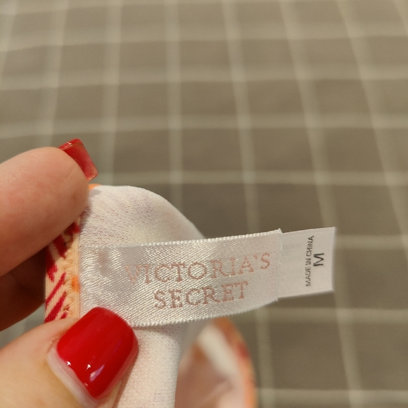 Victoria's Secret Bikini Bottom - Picture 5 of 5